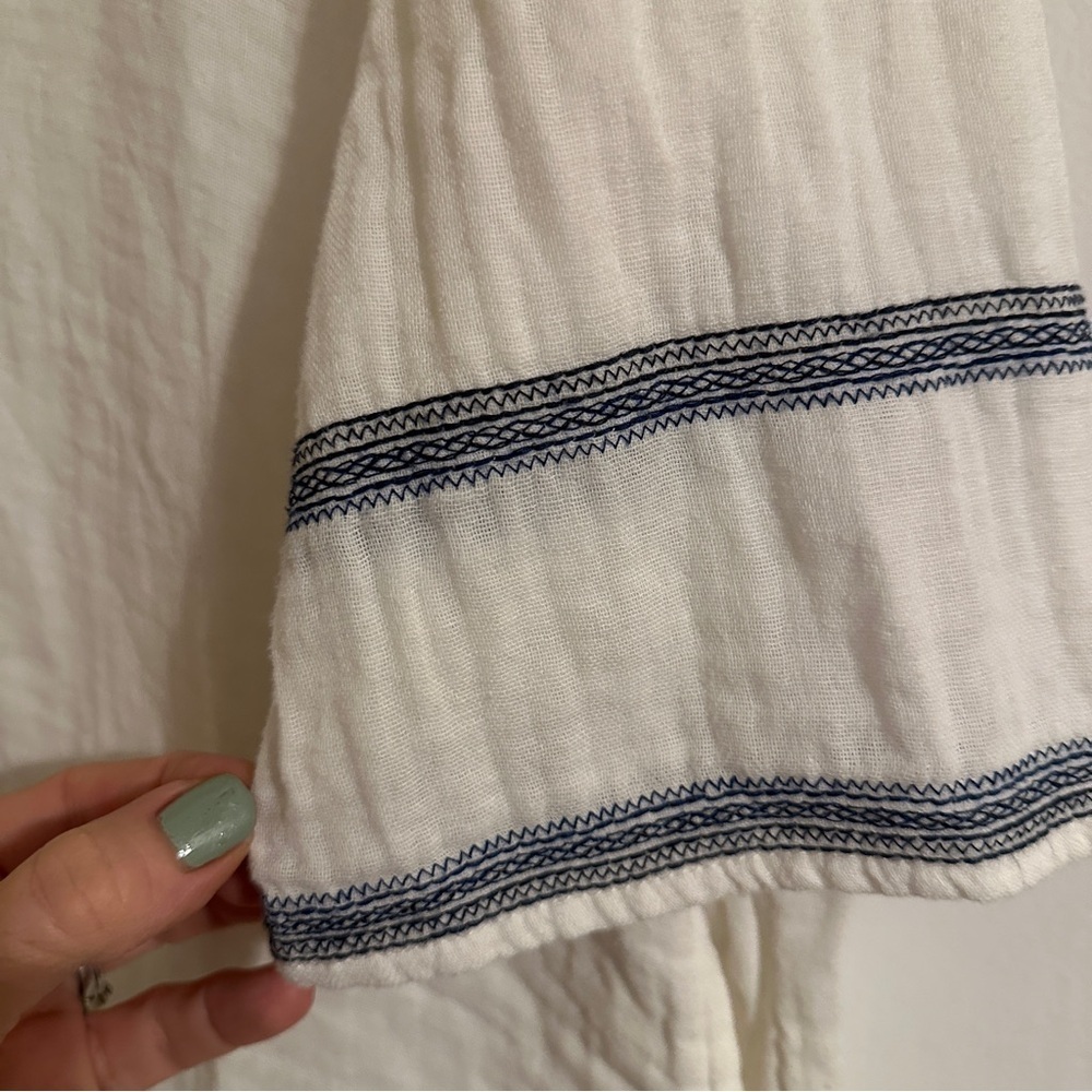 Forever 21 Dress Womens Medium White Blue Embroidered Boho Peasant 3/4 Sleeve - Picture 9 of 10